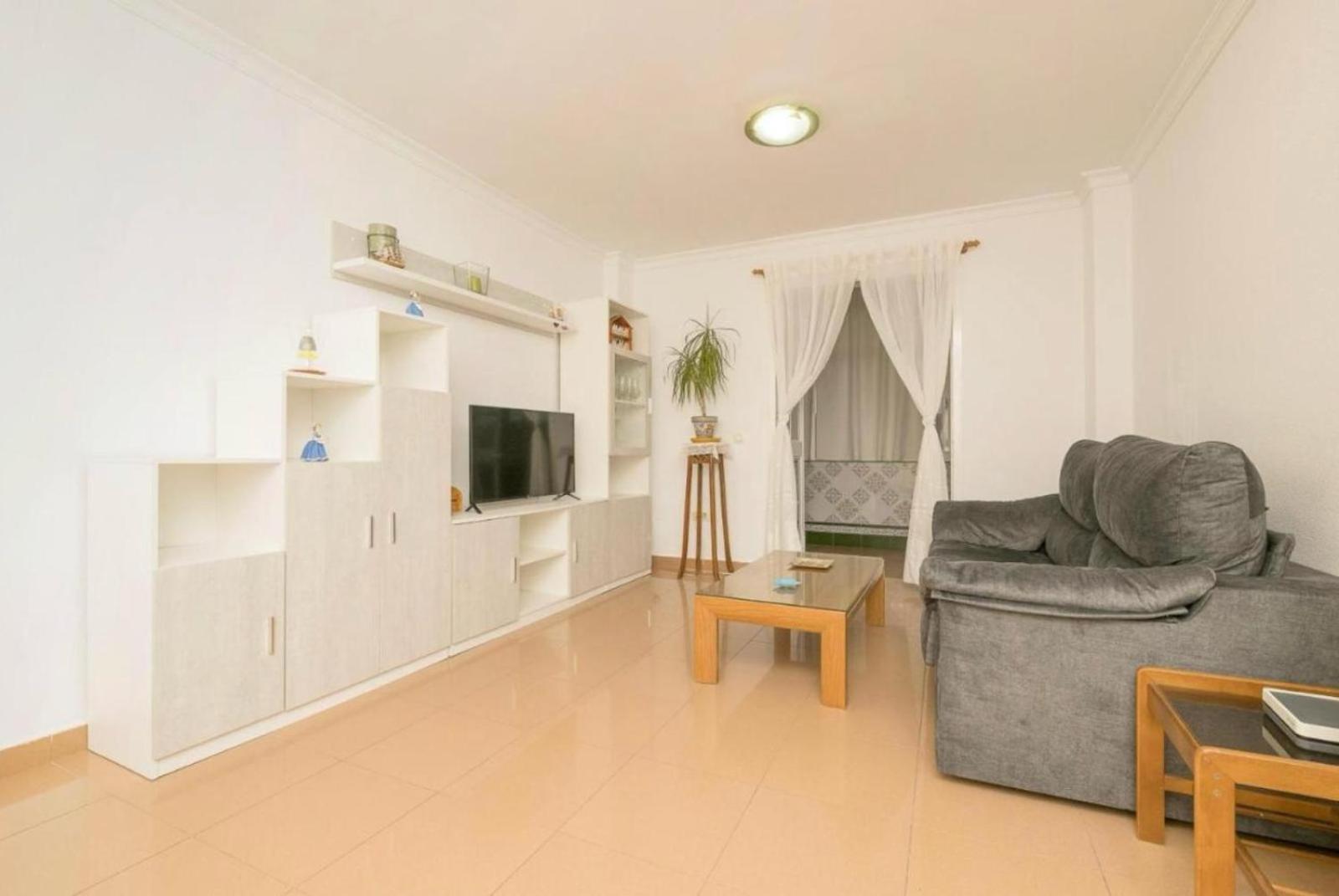 Apartment Lola *