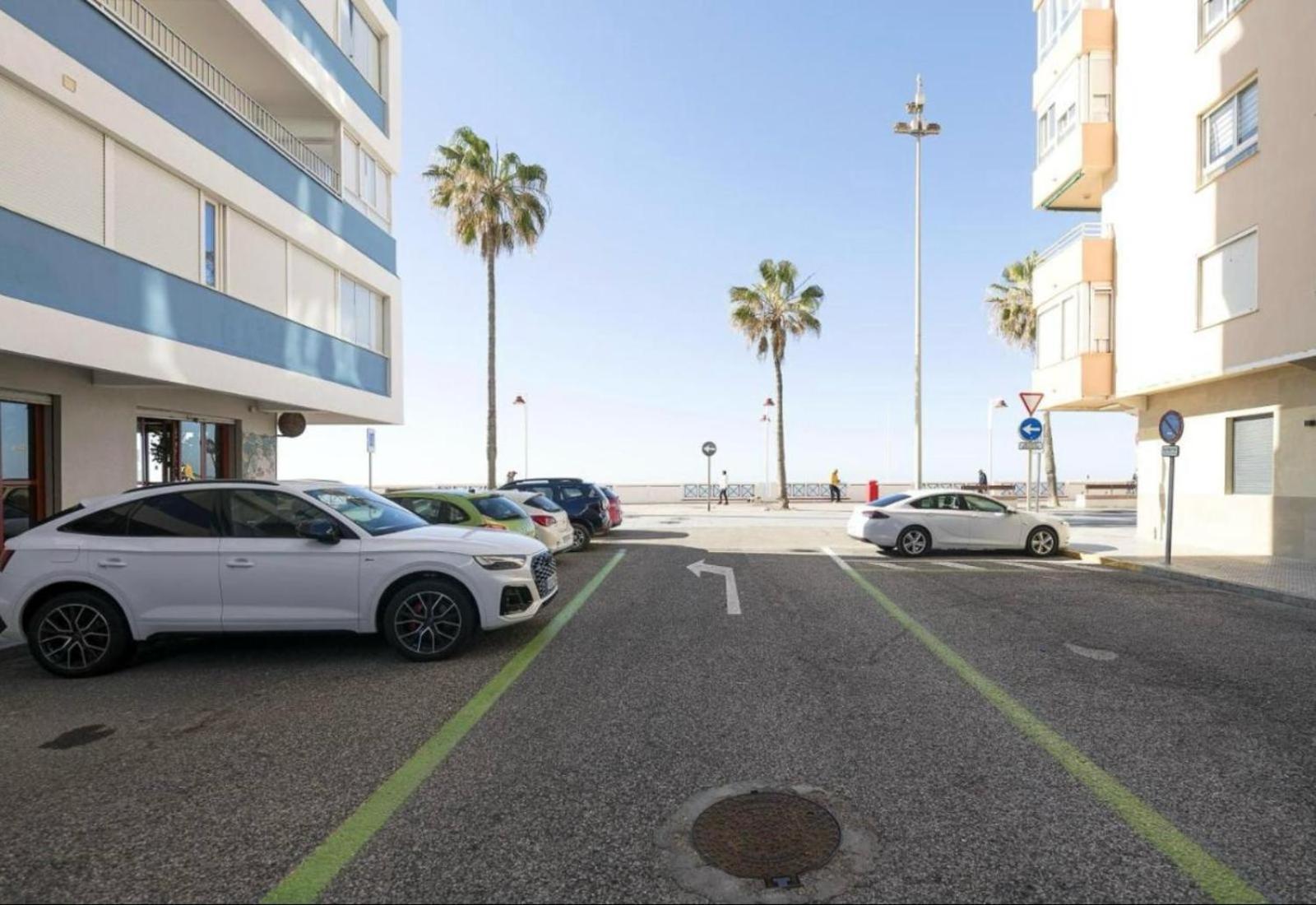 Apartament Lola Cadis